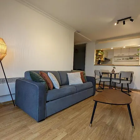 Appartement Vista Linda, Vlak Bij Zeedijk En Ostende
