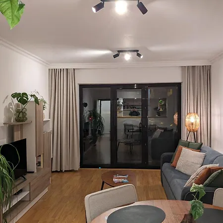 Appartement Vista Linda, Vlak Bij Zeedijk En Ostende